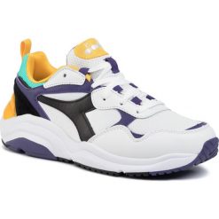 Sneakersy DIADORA - Whizz Run 501.174340 01 C8019 White/Black/Mulberry Purp. Białe sneakersy męskie Diadora, na co dzień, bez wzorów, ze skóry, eleganckie, bez zapięcia. W wyprzedaży za 229,00 zł.