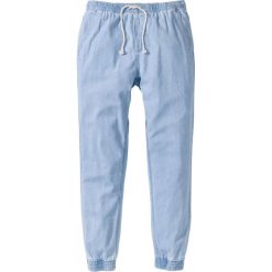Dżinsy bez zamka w talii Slim Fit Straight bonprix jasnoniebieski "heavy bleached". Niebieskie rurki męskie bonprix, z jeansu. Za 37,99 zł.