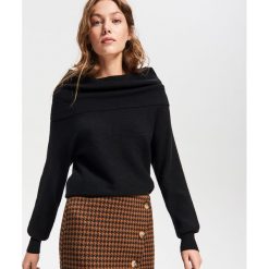 Sweter z obszernym golfem - Czarny. Czarne swetry damskie marki Reserved, s, bez wzorów, bez rękawów. Za 79,99 zł.