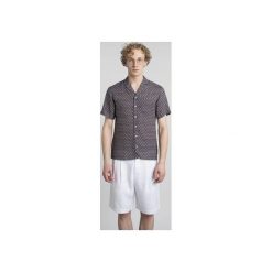 WHITE LINEN BERMUDA SHORTS. Białe bermudy męskie Delikatessen. Za 370,00 zł.