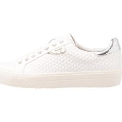 Trampki damskie slip on: Tamaris Tenisówki i Trampki offwhite