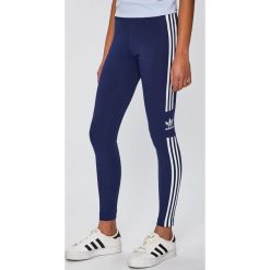Adidas Originals - Legginsy. Niebieskie legginsy marki adidas Originals, z elastanu. Za 129,90 zł.