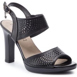 Sandały LASOCKI - BREMA-08 Black. Czarne klapki damskie Lasocki, z aplikacjami, ze skóry, bez obcasa, na obcasie. Za 179,99 zł.