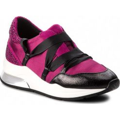 Sneakersy LIU JO - Karlie 03 B68001 TX001 Fuxia 82336. Czerwone sneakersy damskie Liu Jo, z materiału. Za 739,00 zł.