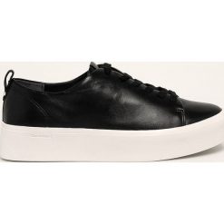 Calvin Klein - Buty skórzane. Czarne buty sportowe damskie Calvin Klein, bez wzorów, ze skóry, sportowe. W wyprzedaży za 399,90 zł.