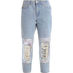 Boyfriendy damskie: Topshop Petite MOM Jeansy Zwężane bleached denim