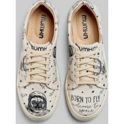 Sneakersy wegańskie Pies w Kosmosie Mumka. Sneakersy damskie Mumka. Za 259,00 zł.