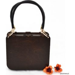 Elegancka drewniana torebka ze skórzaną rączką. Torebki klasyczne damskie Pakamera, ze skóry, eleganckie. Za 339,00 zł.