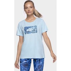 T-shirt damski TSD206 - jasny niebieski. Niebieskie t-shirty damskie 4f, bez wzorów, bez kołnierzyka. Za 59,99 zł.