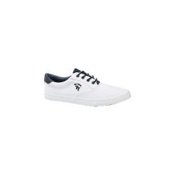Białe tenisówki męskie Tom Tailor z granatowymi elementami. Białe trampki męskie bez wzorów, z materiału, sportowe, bez zapięcia. Za 159,90 zł.