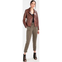 Kurtki damskie: Mint Velvet WASHED BIKER JACKET Kurtka skórzana tan