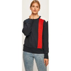Tommy Hilfiger - Bluza. Niebieskie bluzy damskie TOMMY HILFIGER, s, z aplikacjami, z bawełny, bez rękawów, bez kaptura. W wyprzedaży za 399,90 zł.