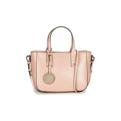 Torebki do ręki Emporio Armani FRIDA SMALL TOTE. Różowe torebki klasyczne damskie marki Emporio Armani, bez wzorów, do ręki, bez dodatków. Za 819,00 zł.