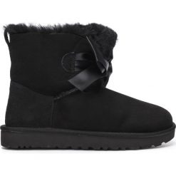UGG Gita Bow Mini Śniegowce Czarny. Czarne śniegowce damskie Ugg, na zimę, ze skóry, bez zapięcia. Za 886,95 zł.