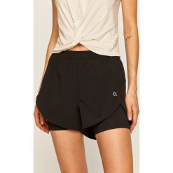 Calvin Klein Performance - Szorty. Czarne spodenki sportowe damskie Calvin Klein Performance, s, bez wzorów, z elastanu, sportowe, z podwyższonym stanem. Za 249,90 zł.