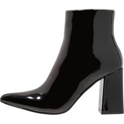 Botki damskie lity: Public Desire CHAOS Botki na obcasie black/white
