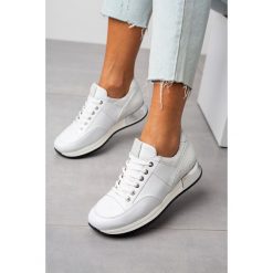Białe sneakersy kati buty sportowe sznurowane 7026. Białe buty sportowe damskie Kati, bez wzorów, ze skóry, sportowe, trekkingowe. Za 298,99 zł.