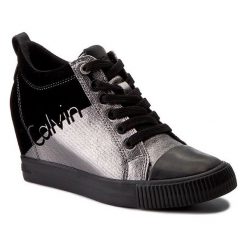 Trampki CALVIN KLEIN JEANS - Rory R0646 Pewter/Black. Szare półbuty damskie marki Calvin Klein Jeans, bez wzorów, z jeansu, bez zapięcia. W wyprzedaży za 329,00 zł.