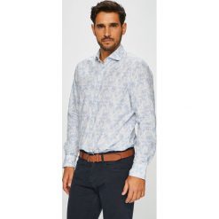 Pierre Cardin - Koszula. Białe koszule męskie marki Pierre Cardin, bez wzorów, z bawełny, casualowe, z włoskim kołnierzykiem, z długim rękawem. W wyprzedaży za 199,90 zł.