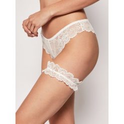 Stringi Triumph Fashion Fit 2P 10202516. Białe stringi damskie Triumph, l, bez wzorów, z elastanu. Za 89,00 zł.
