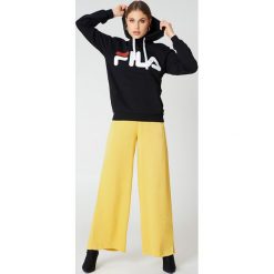 FILA Bluza z kapturem Classic Logo - Black. Czarne bluzy damskie z kapturem marki Fila, s, z nadrukiem, z długim rękawem, długie. Za 242,95 zł.