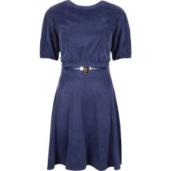 Elisabetta Franchi Sukienka. Sukienki damskie Elisabetta Franchi, na co dzień, bez wzorów, z okrągłym kołnierzem, bez rękawów, proste. Za 549,00 zł.