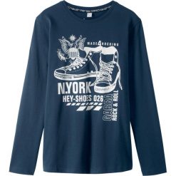 Shirt chłopięcy z długim rękawem bonprix ciemnoniebieski z nadrukiem. Niebieskie t-shirty chłopięce bonprix, z nadrukiem, z długim rękawem. Za 24,99 zł.