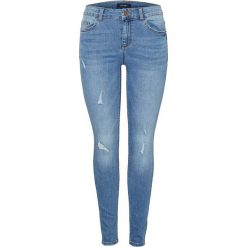 Dżinsy "Thea" - Skinny fit - w kolorze błękitnym. Niebieskie jeansy damskie Pieces, Vila, xxs. W wyprzedaży za 98,95 zł.