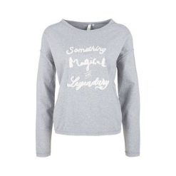 S.Oliver T-Shirt Damski L Szary. Szare t-shirty damskie marki S.Oliver, s, z napisami, z bawełny. W wyprzedaży za 81,00 zł.