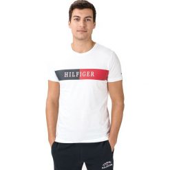 Tommy Hilfiger Koszulka Biały. Białe podkoszulki męskie TOMMY HILFIGER, xxl, z nadrukiem, z bawełny, z krótkim rękawem. Za 221,95 zł.
