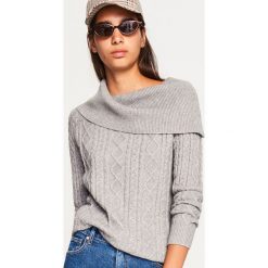 Sweter z odkrywający ramiona - Jasny szar. Szare bez kategorii Reserved, m. W wyprzedaży za 49,99 zł.