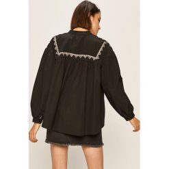 Answear - Bluzka. Czarne bluzki damskie ANSWEAR, s, z haftami, z bawełny, ze stójką, z długim rękawem. W wyprzedaży za 79,90 zł.