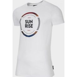 T-shirt męski TSM610 - biały - Outhorn. Białe koszulki męskie Outhorn, m, bez wzorów, bez kołnierzyka. W wyprzedaży za 39,99 zł.
