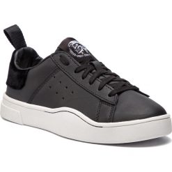 Sneakersy DIESEL - S-Clever Low W P2086 T8013 Black. Czarne półbuty damskie Diesel, ze skóry. Za 579,00 zł.