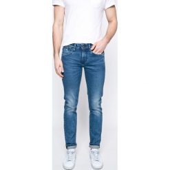 Pepe Jeans - Jeansy. Niebieskie jeansy męskie slim marki Pepe Jeans, z bawełny. W wyprzedaży za 219,90 zł.