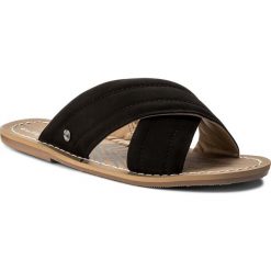 Klapki PEPE JEANS - Malibu Essential PLS90314 Black 999. Czarne klapki damskie Pepe Jeans, bez wzorów, z jeansu, bez obcasa, na obcasie. W wyprzedaży za 199,00 zł.