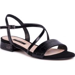 Sandały GINO ROSSI - A45160 Black. Czarne klapki damskie Gino Rossi, bez wzorów, ze skóry, bez obcasa, na obcasie. Za 239,99 zł.