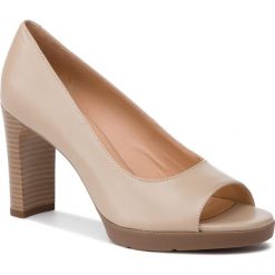 Półbuty GEOX - D Annya H.Sand. D D92CLD 000KF C5000 Beige. Brązowe czółenka damskie Geox, bez wzorów, ze skóry, bez obcasa, na obcasie, bez zapięcia. W wyprzedaży za 379,00 zł.