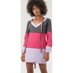Szaro-Różowa Bluza Perseis. Szare bluzy damskie Born2be, xl, bez wzorów, bez rękawów, bez kaptura. Za 69,99 zł.