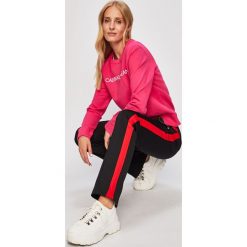 Calvin Klein Jeans - Spodnie. Czarne spodnie damskie Calvin Klein Jeans, s, z bawełny. W wyprzedaży za 269,90 zł.