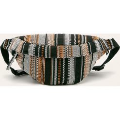 Roxy - Nerka. Czarne nerki damskie Roxy, w paski, z bawełny, małe, bez dodatków. W wyprzedaży za 99,90 zł.