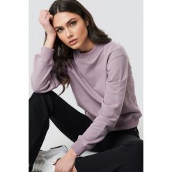 NA-KD Basic Bluza basic - Purple. Fioletowe bluzy damskie marki NA-KD Basic, bez wzorów, prążkowane, bez rękawów, bez kaptura. Za 100,95 zł.
