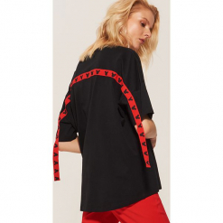 T-shirt oversize Mickey Mouse - Czarny. Czarne t-shirty damskie marki House, l, z motywem z bajki. Za 49,99 zł.
