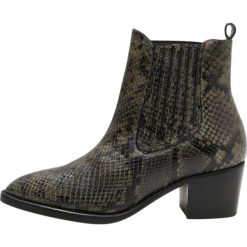 Botki damskie lity: Vanessa Bruno Botki khaki