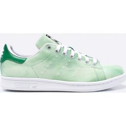Adidas Originals - Buty Pharell Williams Hu Holi Stan Smith. Zielone buty męskie do tenisa marki adidas Originals, ze skóry, na sznurówki. W wyprzedaży za 299,90 zł.