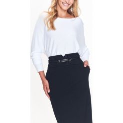 SWETER DŁUGI RĘKAW DAMSKI. Białe swetry damskie Top Secret, na zimę, bez wzorów, z dzianiny, z długim rękawem, długie, bez kaptura. W wyprzedaży za 49,99 zł.