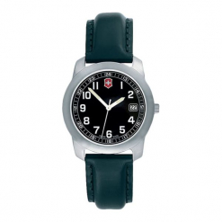 Zegarek "26011.CB" w kolorze ciemnozielonym. Zielone zegarki damskie marki Victorinox, ze stali. W wyprzedaży za 359,95 zł.