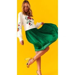 Spódnica midi. Zielone spódniczki dziewczęce z tkaniny, eleganckie, midi, koszulowe. W wyprzedaży za 59,99 zł.