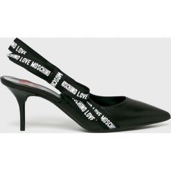 Love Moschino - Szpilki. Czarne szpilki Love Moschino, bez wzorów, ze skóry, bez obcasa, na obcasie, bez zapięcia. W wyprzedaży za 599,90 zł.