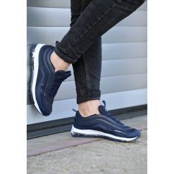 Granatowe Buty Sportowe Good Enough. Niebieskie buty sportowe męskie Born2be, bez zapięcia. W wyprzedaży za 74,99 zł.